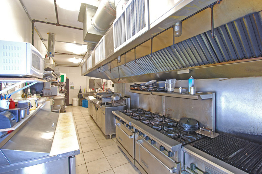 Mastering the First Impression: Your intriguing post title goes here Steak Restaurant Kitchen1
